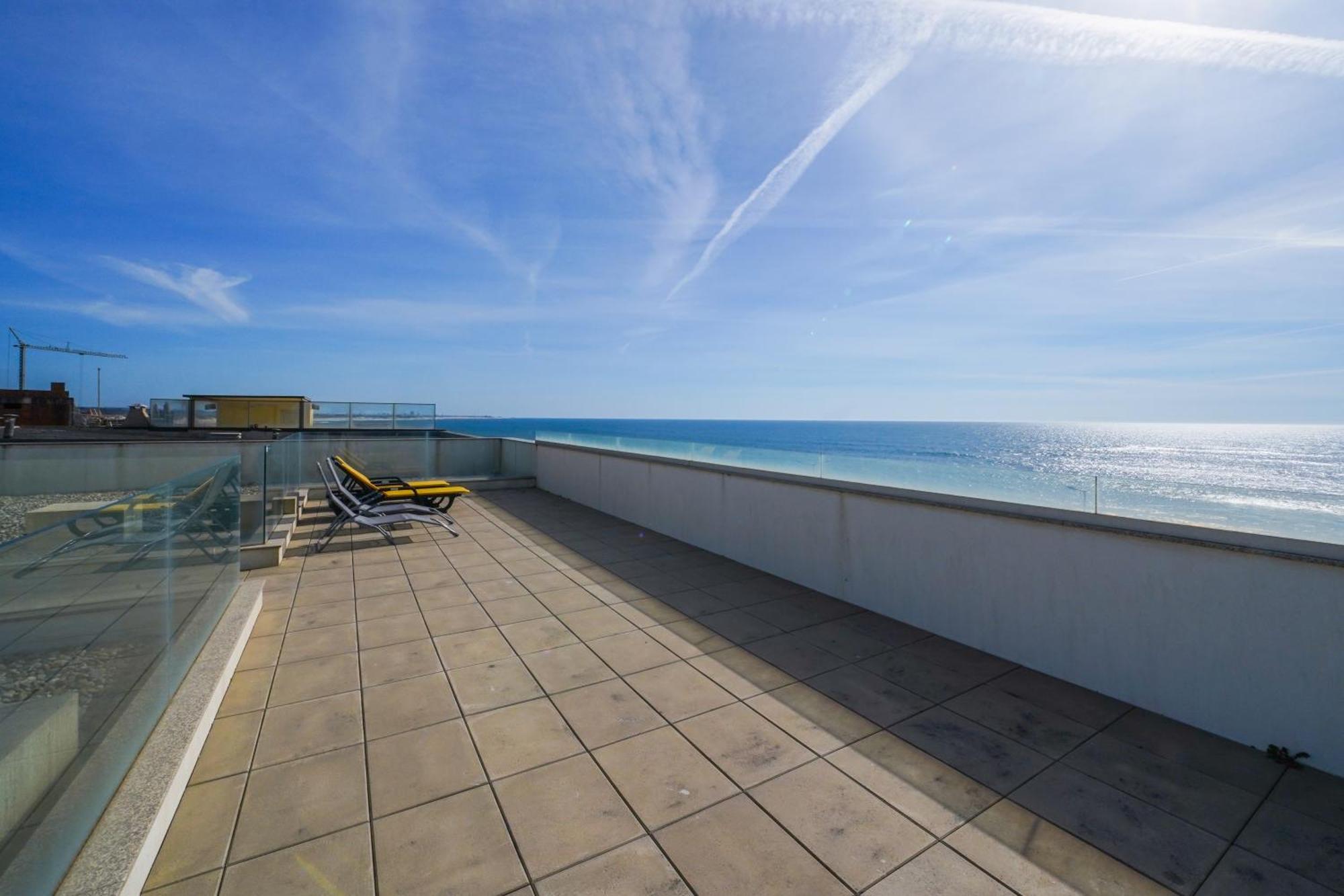 Ombak Apulia - Sea View Apartment Luaran gambar